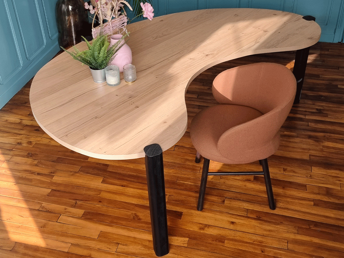 Table à manger 210 cm GABRIEL chêne massif